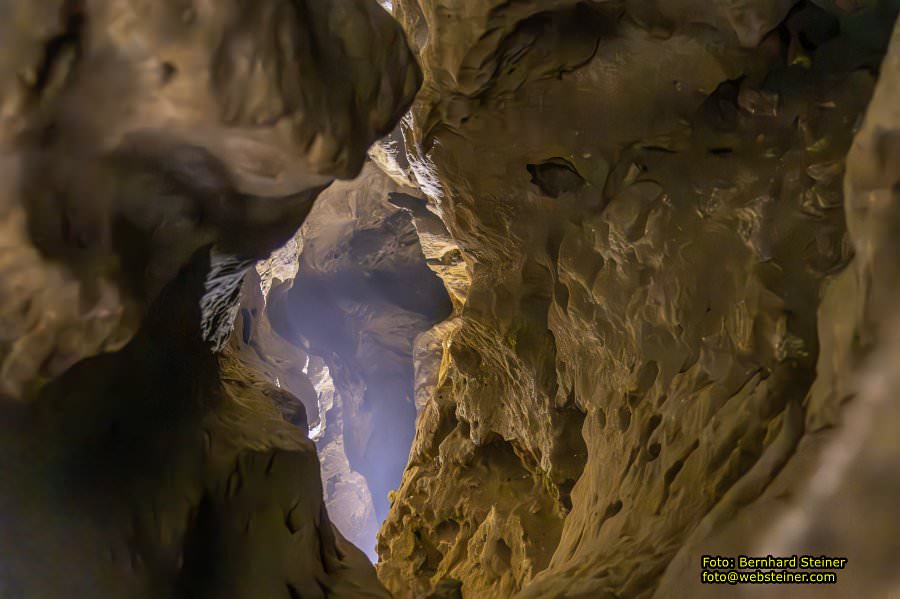 Hermannsh�hle, Kirchberg am Wechsel, August 2023