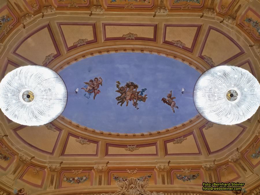 Franzensburg und Schlosspark Laxenburg, April 2023