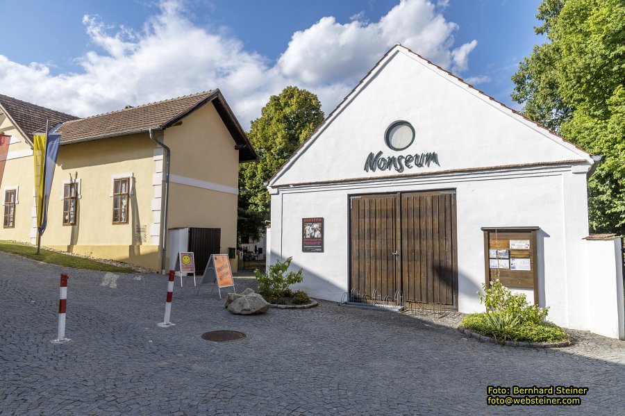 Nonseum in Herrnbaumgarten, Juli 2023