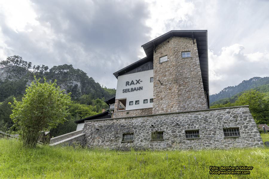 Raxalpe mit Rax-Seilbahn, Juli 2023
