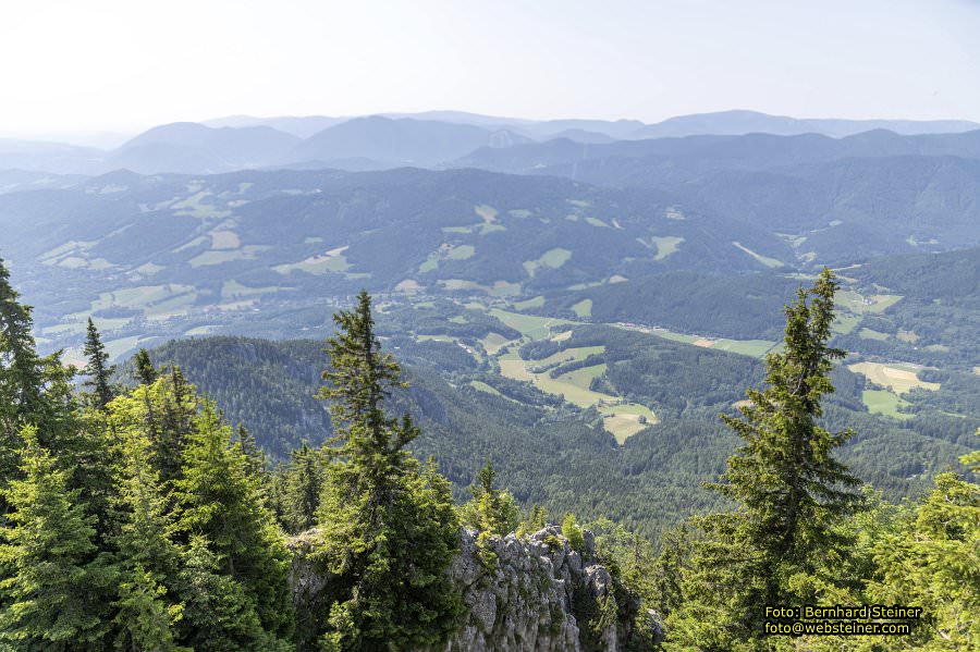 Raxalpe mit Rax-Seilbahn, Juli 2023