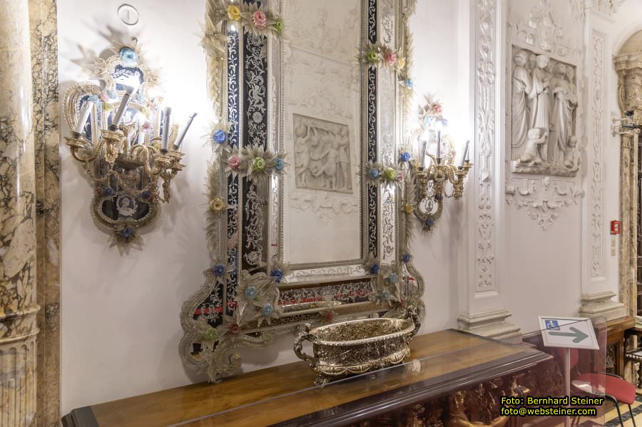 Peles, Brasov, Bran in Rum�nien, April 2024