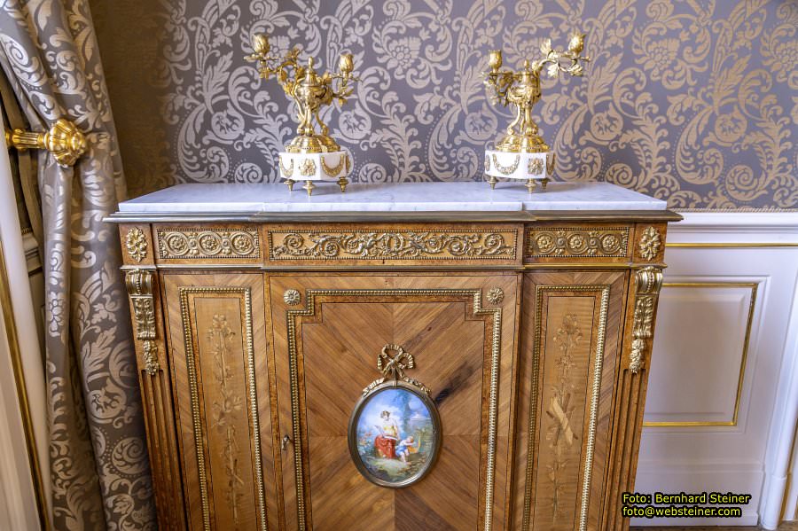 Palais Larisch-M�nnich - Botschaft der Republik Irak in Wien, September 2023