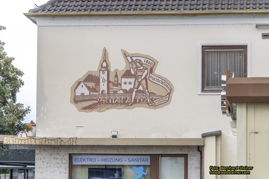 Pfarrkirche und Schloss Traismauer, August 2023