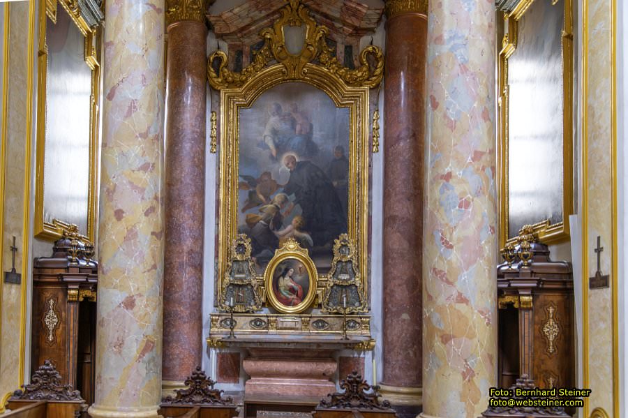Jesuitenkirche / Universit�tskirche in Wien, April 2026